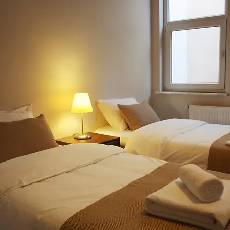 No.196 Suites Apartment *