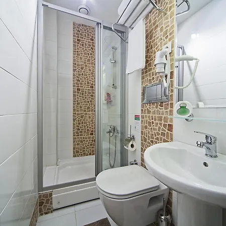 Apartment No.196 Suites *