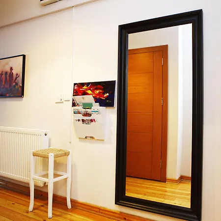 Apartment No.196 Suites